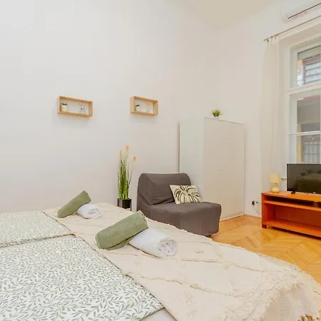 Apartment Dob 2br Ac *